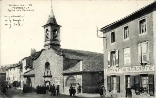 Ak Yssingeaux Haute Loire, Eglise des Pénitents, Geschäftshaus