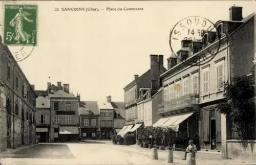 CPA Sancoins Cher, Place du Commerce