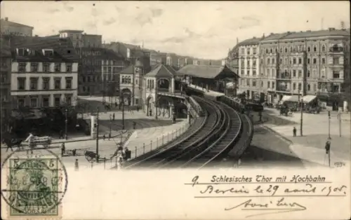 Ak Berlin Kreuzberg , Schlesisches Tor mit Hochbahn, historische Architektur, Zuglinie, Platz