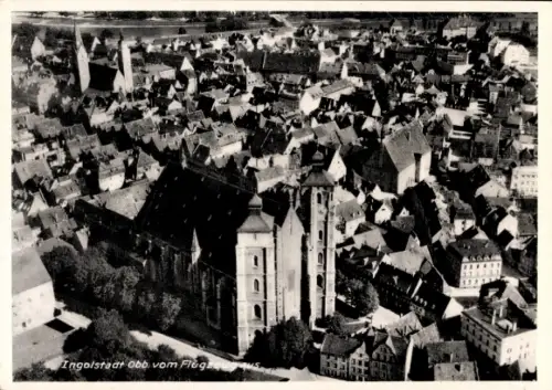 Ak Ingolstadt an der Donau Oberbayern, Luftbild von   Gebäude, Stadtansicht