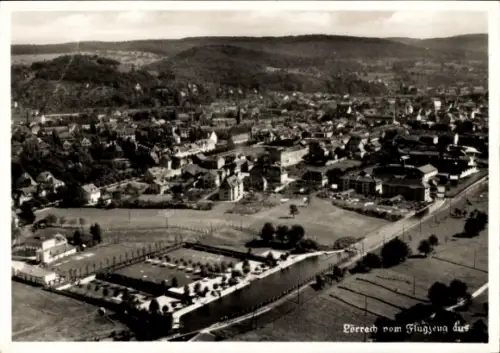 Ak Lörrach in Baden, Luftaufnahme von  Stadtansicht, Flugzeugaufnahme