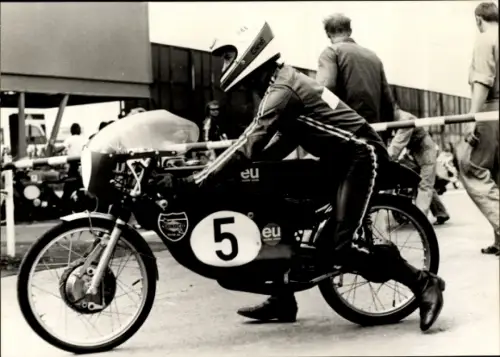 Foto Motorrennsport, Motorradrennfahrer, Ulrich Schweiz, Brno 1984