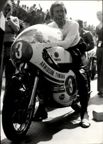 Foto Motorrennsport, Motorradrennfahrer Jarno Saarinen, Motorrad Yamaha