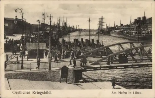 Ak Liepaja Libau Lettland, Östliches Kriegsbild, Am Hafen