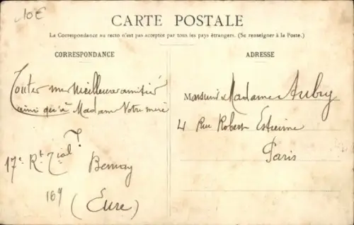 Ak Bernay Eure, Caserne d'Infanterie, Stadtansicht, mehrere Personen, Kutsche