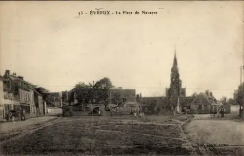 Ak Évreux Eure, Platz von Navarre, Gebäude, Kirche,  Architektur