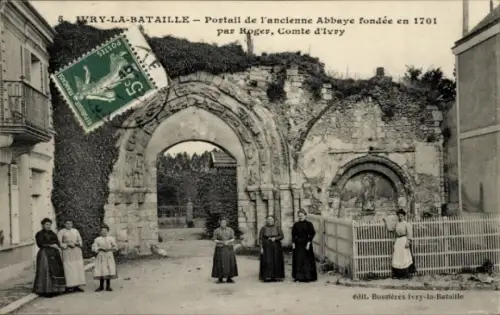 CPA Ivry-la-Bataille Eure, Portail de l'ancienne Abbaye
