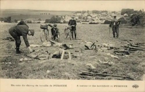 Ak Puisieux Aisne, Schlachtfeld, Soldaten, Fahrräder, Ausrüstung