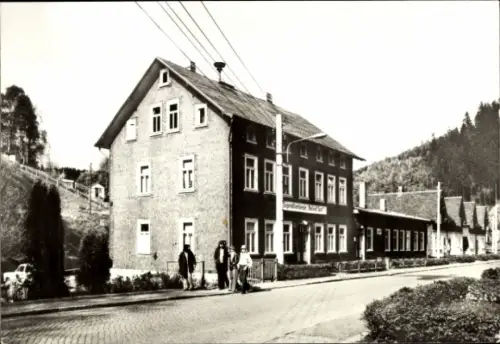 Ak Katzhütte im Schwarzatal, Jugendherberge Helmut Just, Straße