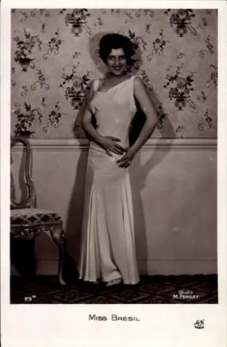 Foto Ak Miss Brasilien, Portrait im Kleid