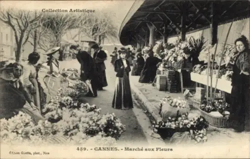 Ak Cannes Alpes Maritimes, Markt mit Blumenständen, Frauen in r Kleidung, Marktatmosphäre