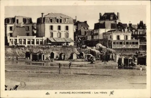 CPA Paramé Rochebonne Saint Malo Ille de Vilaine Bretagne, Les Hôtels, Plage