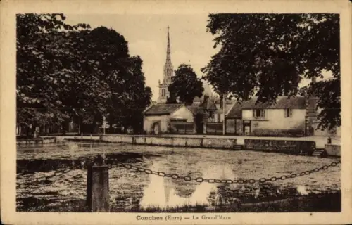 Ak Conches en Ouche Eure, Historische Landschaft, Wasserfläche, Kirche im Hintergrund, Bäume, ruh