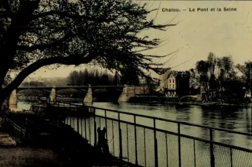 Ak Chatou Yvelines, Brücke über die Seine, Flusslandschaft, Gebäude am Ufer, Bäume