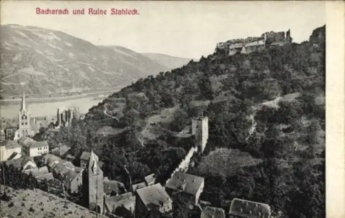 Ak Bacharach am Rhein,  Ruine Stahleck, Flusslandschaft, Berge