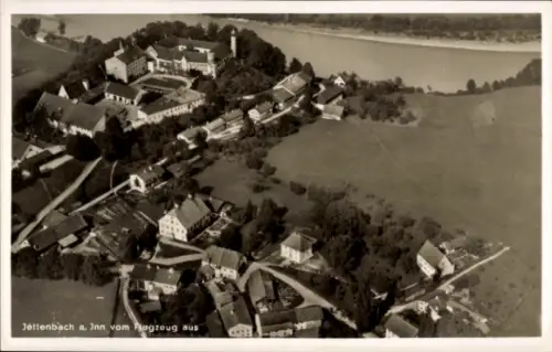 Ak Jettenbach am Inn Oberbayern, Luftaufnahme, Jettenbach a. Jnn, Fluss, Wohnhäuser