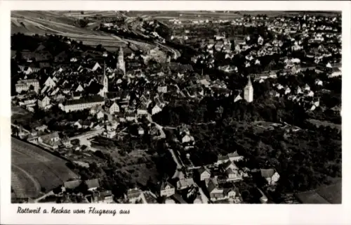Ak Rottweil am Neckar, Luftaufnahme von  Neckar,  Gebäude, schwarz-weiß