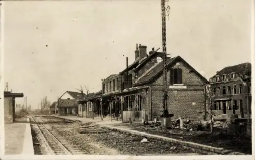 Ak Bahnlinie La Bassé-Arras, Bahnhof, I. WK