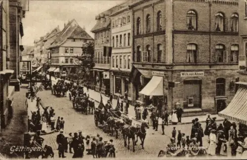 Ak Göttingen in Niedersachsen, Weender Straße, Parade, Kutschen, Geschäft Wilh. von Ahnen