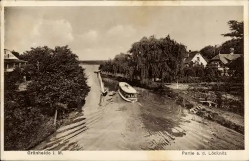 Ak Grünheide in der Mark, Löcknitzpartie, Boot