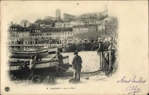 Ak Cannes Alpes Maritimes, Blick auf den Hafen, Boote, Fischer, Park-ähnliche Umgebung,  Gebäude