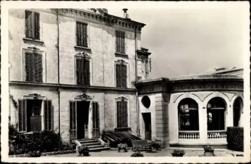 Ak Cannes Alpes Maritimes, Hausfassaden, Balkone, Fenster, Gartenbereich