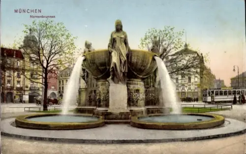Ak München, Nornenbrunnen
