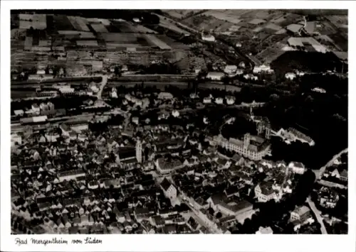 Ak Bad Mergentheim in Tauberfranken, Luftaufnahme von  Stadtansicht, Landschaft,  Gebäude