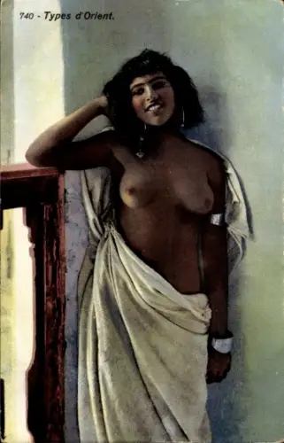 Ak Maghreb, barbusige Frau