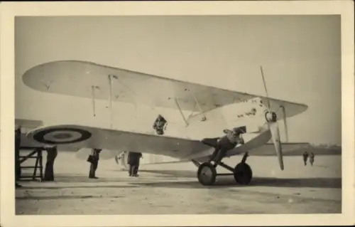 Foto Flugplatz, Doppeldecker-Flugzeug