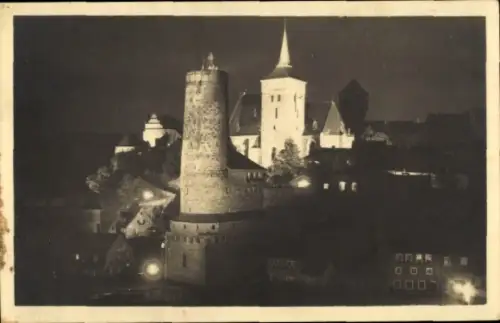 Ak Bautzen in der Oberlausitz, Lauenturm bei Nacht, Kirche
