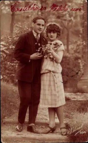 Ak Liebespaar, Porträt, Blumen, Wald