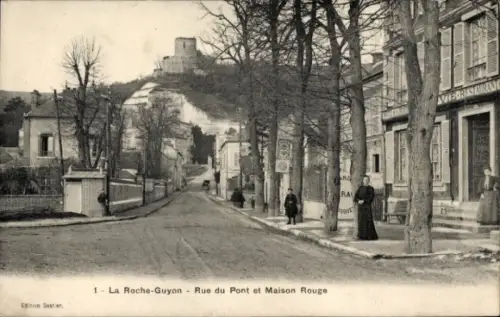 Ak La Roche-Guyon Val de Marne, Rue du Pont, Maison Rouge