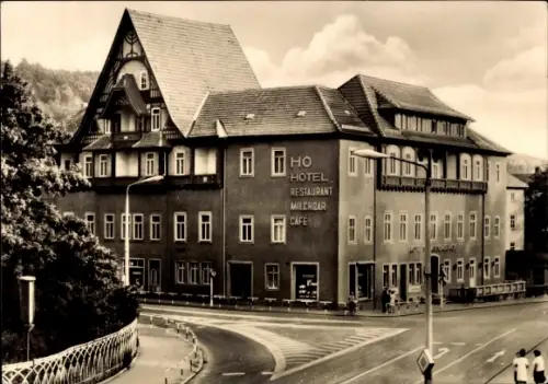 Ak Meiningen in Thüringen, HO Hotel, Restaurant, Milchbar, Cafe, s Gebäude