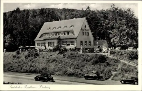 Ak Rimberg Schmallenberg im Sauerland, Autobahn-Rasthaus  Waldlandschaft,  Autos