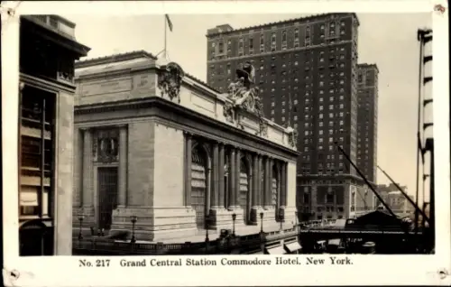 Ak New York City USA, Grand Central Station, Commodore Hotel,  Architektur