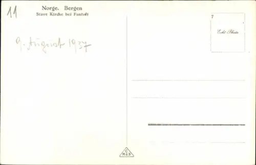 Ak Fantoft Årstad Bergen Norwegen, Stabkirche, Bäume, Weg, Berge im Hintergrund