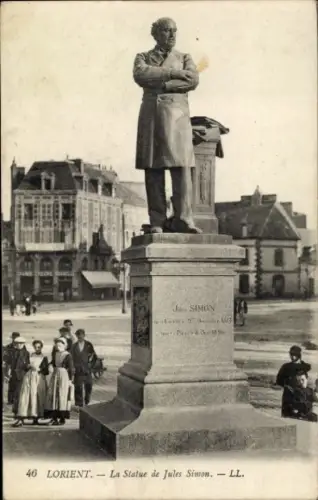 Ak Lorient Morbihan, Statue von Jules Simon,  Stadtansicht, Menschen auf dem Platz