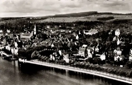 Ak Überlingen am Bodensee, Luftaufnahme von Überlingen, Stadtansicht, Bodenseeufer