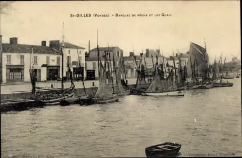 Ak Saint Gilles Croix de Vie Vendée, St-Gilles, Boote, Fischer, Hafen, alter Stil