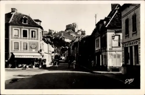 Ak Petit Andely Eure, Rue Grande, Chateau