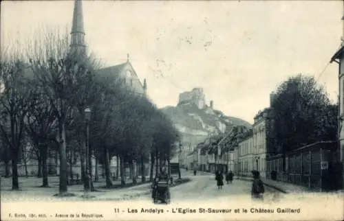 Ak Les Andelys Eure, L'Eglise St Sauveur et le Chateau Gaillard