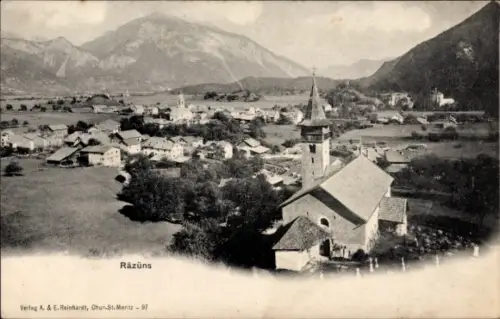 Ak Rhäzüns Kt. Graubünden, Gesamtansicht, Kirche