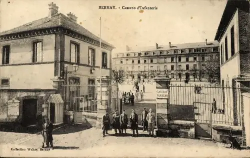 Ak Bernay Eure, Caserne d'Infanterie, Kaserne, Einfahtstor