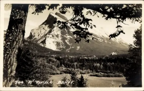 Ak Banff Alberta Kanada, Berglandschaft, Rundle Mountain, Bäume, Hotel, 