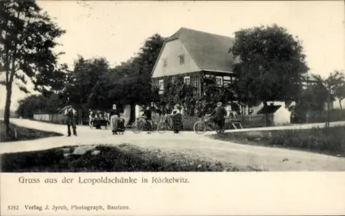 Ak Räckelwitz Oberlausitz, Leopoldschänke, Radfahrer