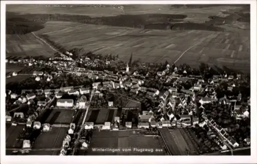Ak Winterlingen Schwäbische Alb, Luftaufnahme von  Landschaft, Wohngebäude