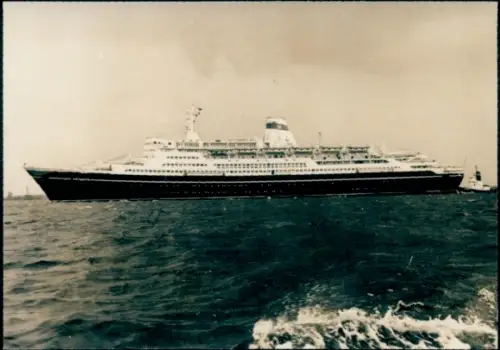 Foto Kreuzfahrtschiff Shota Rustaveli der sowjetischen Black Sea Shipping Company