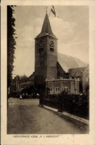 Ak Hendrik Ido Ambacht Südholland, Hervormde Kirche, Turm mit Uhr, Flagge, Straße, Bäume