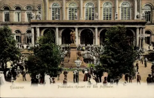 Ak Hannover in Niedersachsen, Bismarckdenkmal, Promenaden-Konzert, Hoftheater, Statue, Menschenme